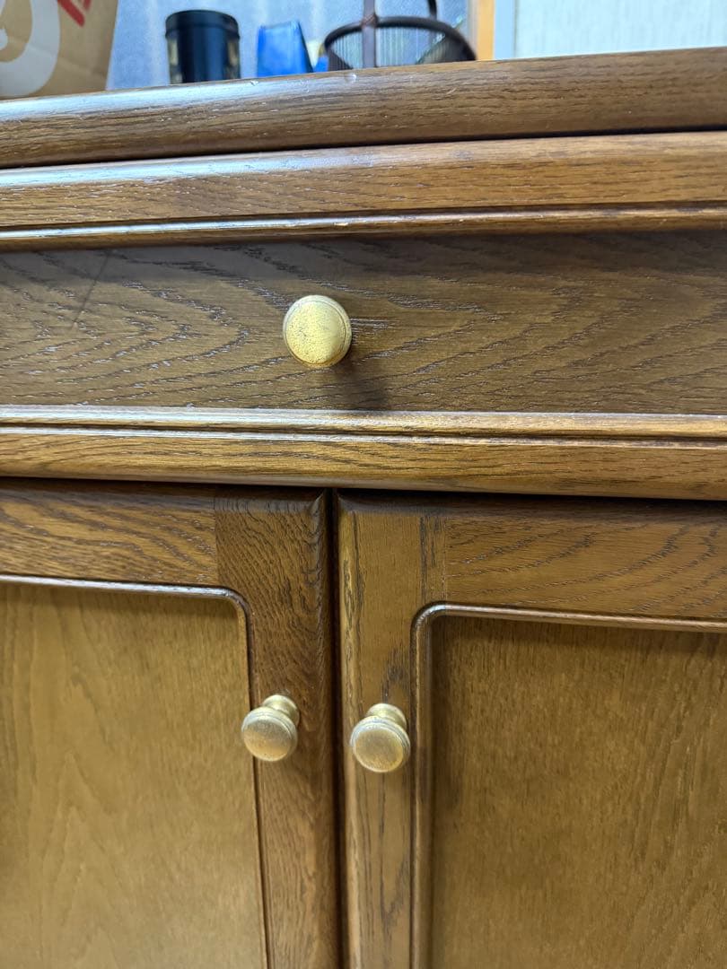 両開き　収納棚　収納　カリモク