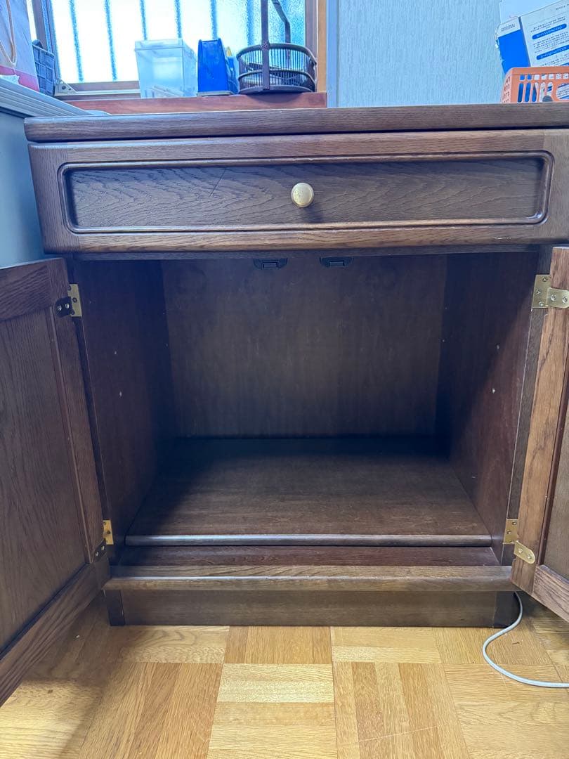 両開き　収納棚　収納　カリモク