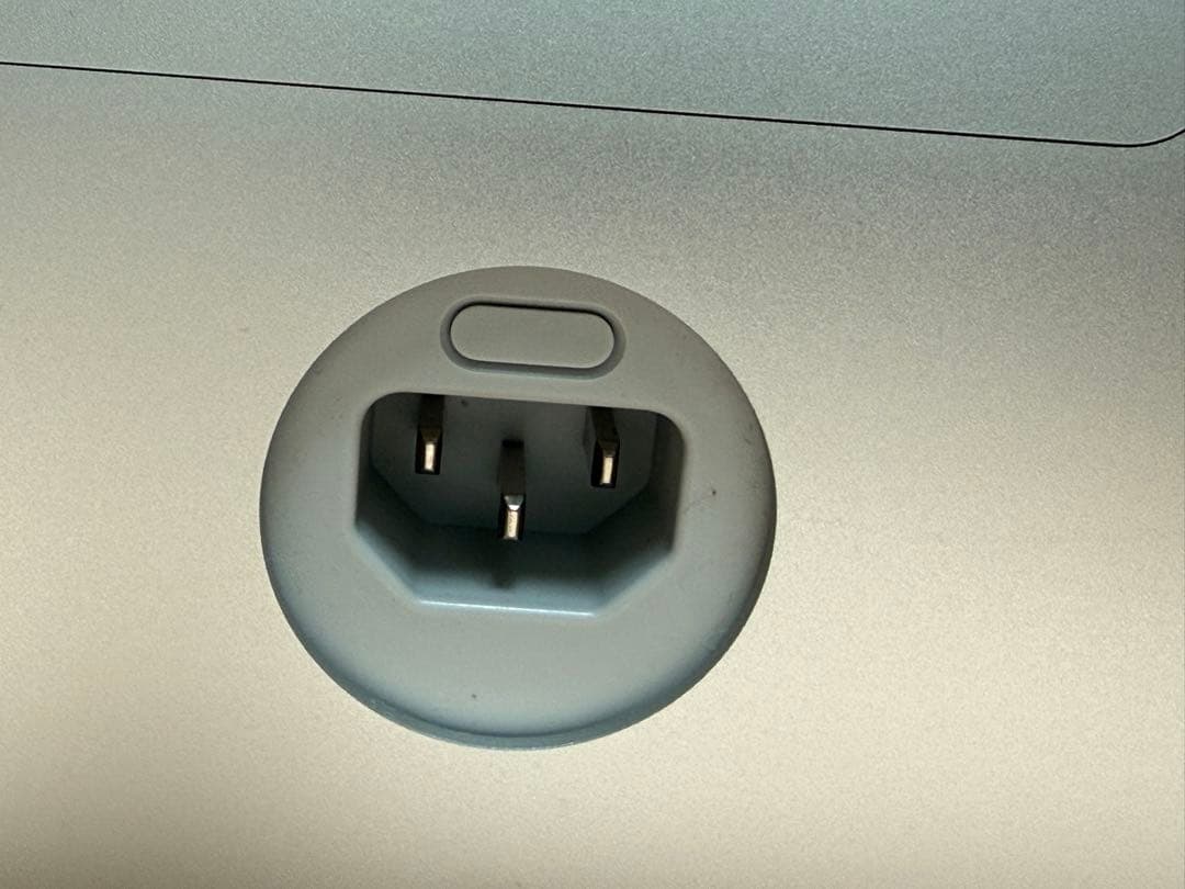 VESAマウント27インチiMac Retina5Kディスプレイ2017 SSD