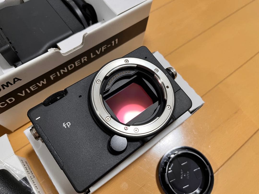 SIGMA fp 本体+追加アクセサリ