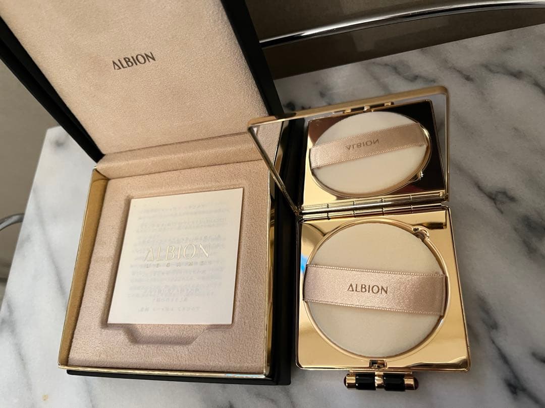 アルビオン　ブルガリ　コラボ　レガァーメ　フェイスパウダー