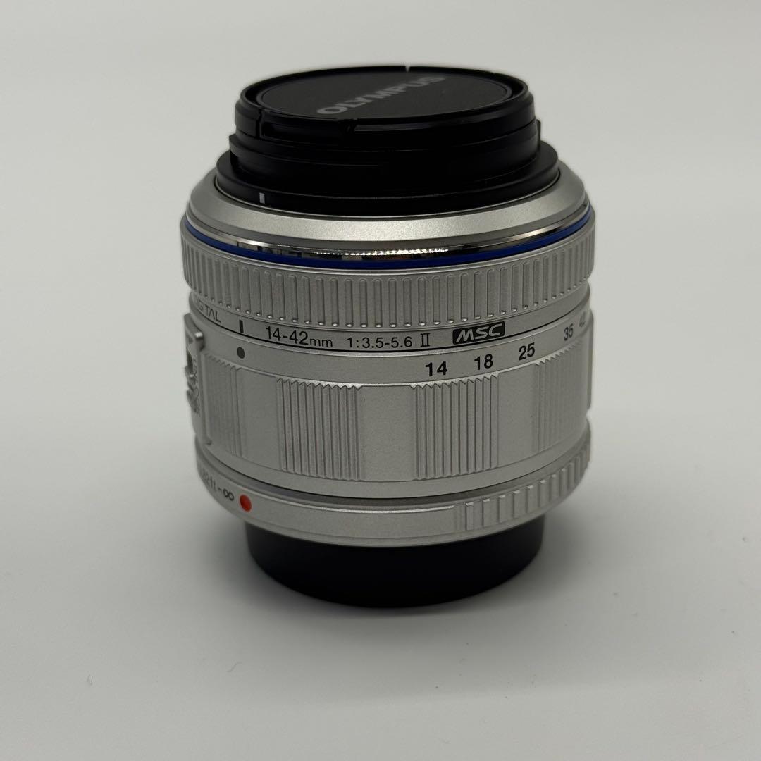 OLYMPUS M.ZUIKO DIGITAL パンケーキ　シルバー　レンズ