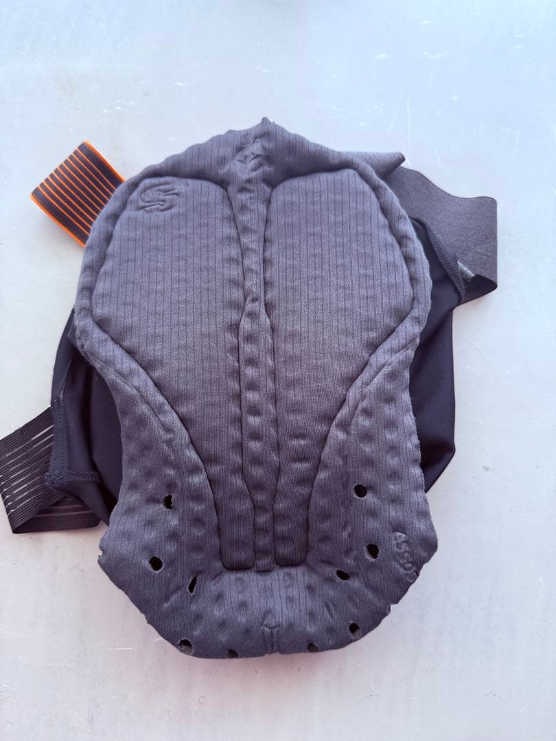 Assos RS Equipe S11 ロングビブショーツ