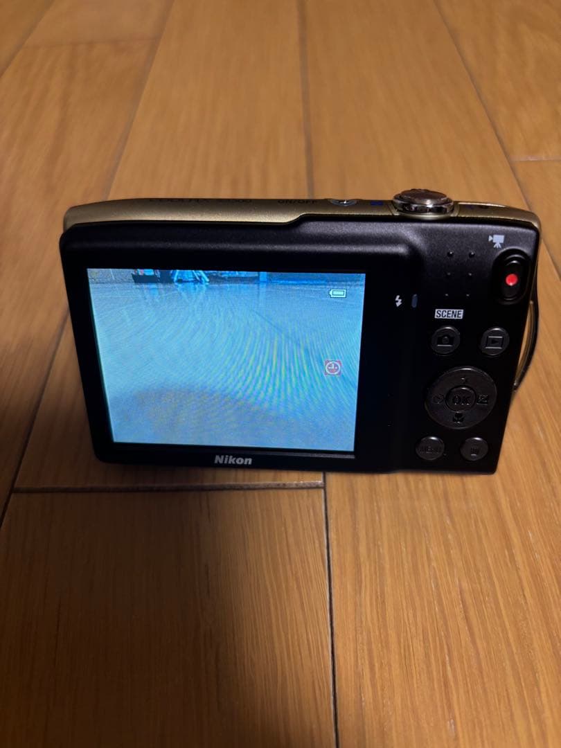 Nikon COOLPIX s3300ゴールド デジタルカメラ