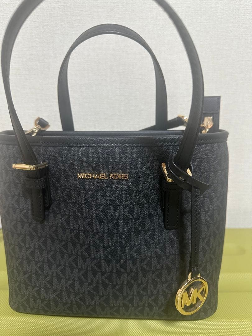 MICHAEL KORS ブラック ハンドバッグ