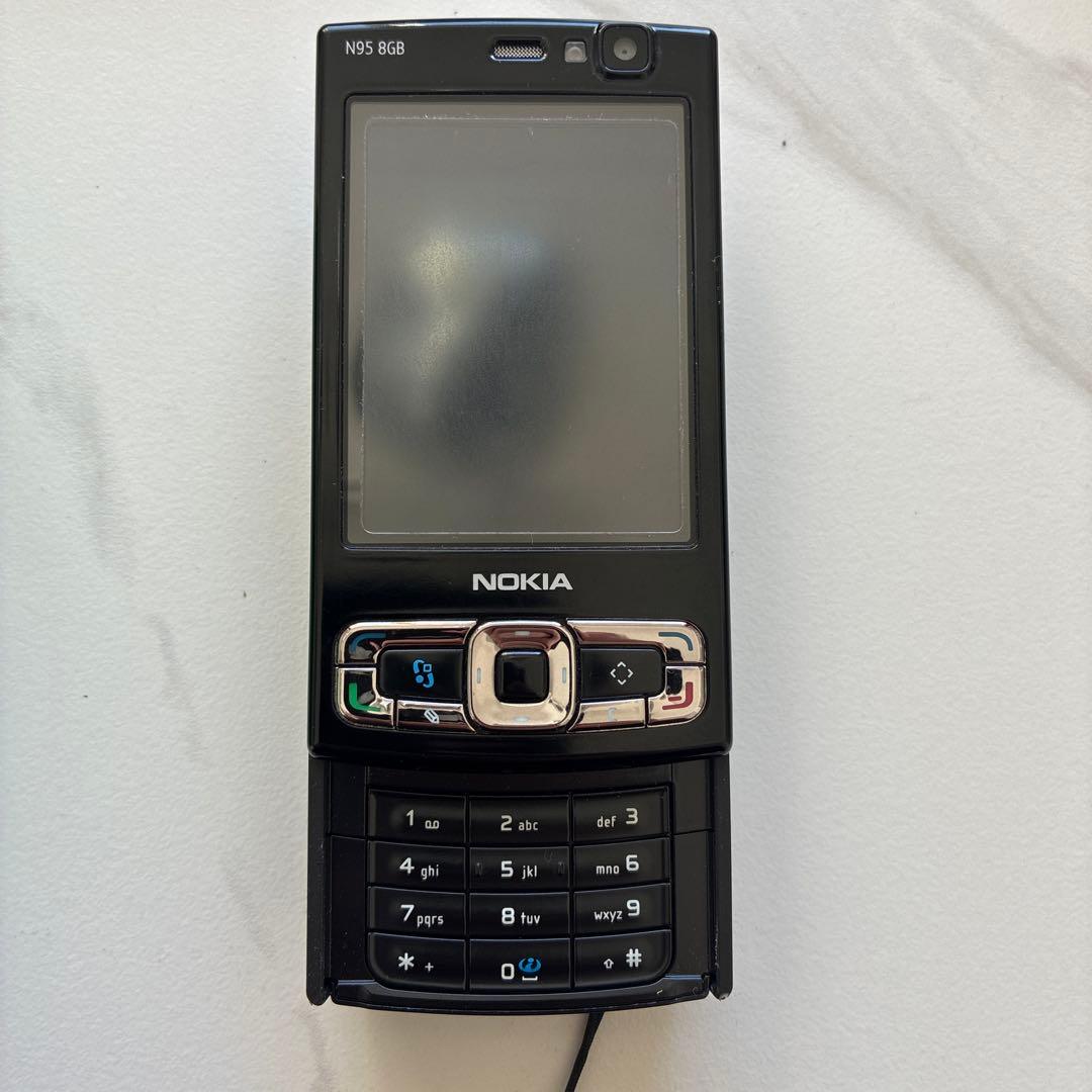 Nokia N95 8GB ブラック 携帯電話本体
