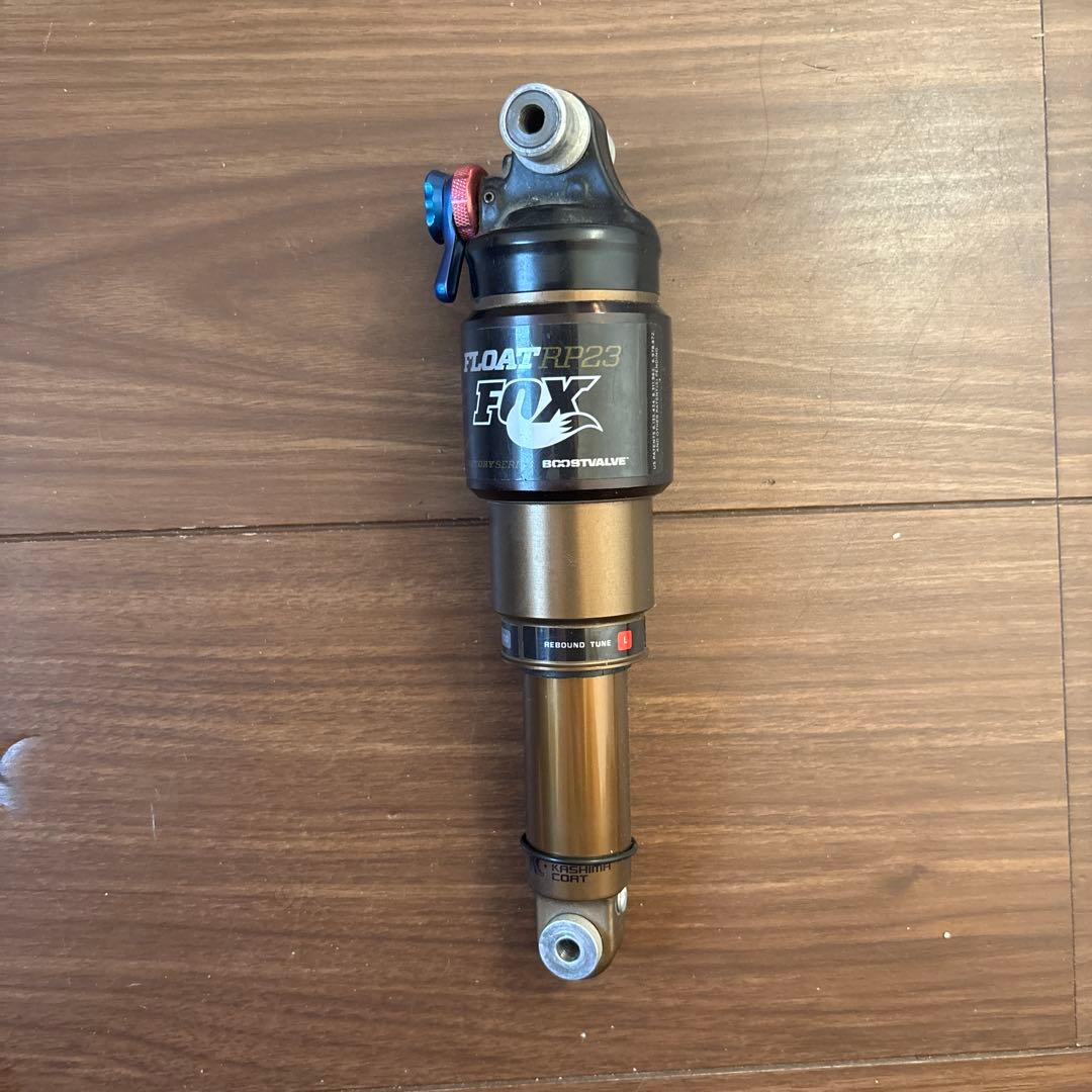 FOX FLOAT リアサスペンション
