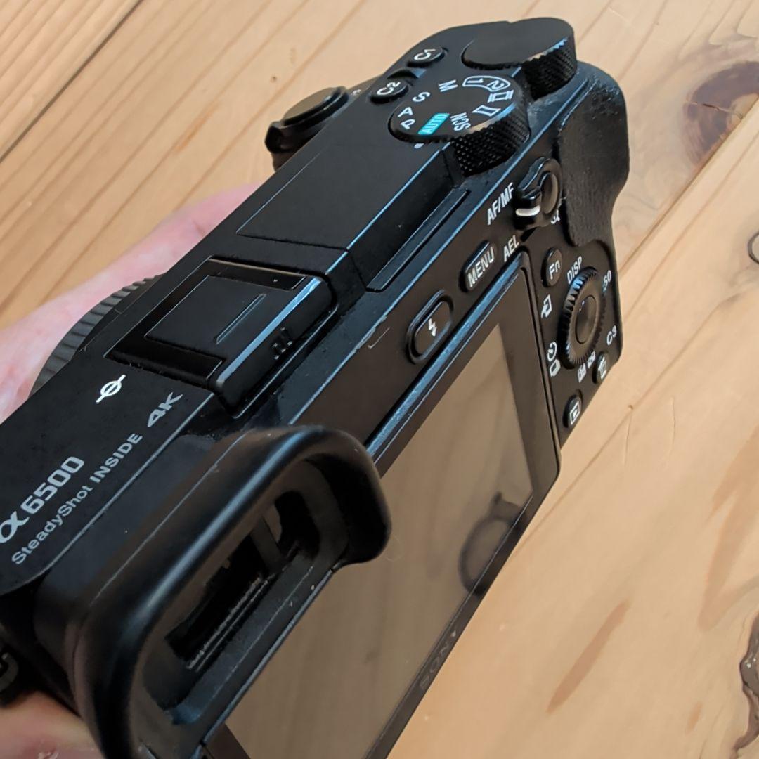 SONY α6500 ミラーレスカメラ 本体と付属品