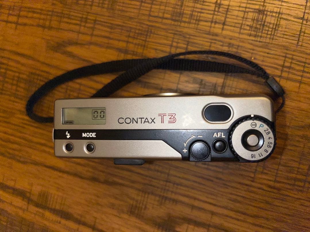 CONTAX (コンタックス) T3 シルバー【2025年11月に修理・点検】