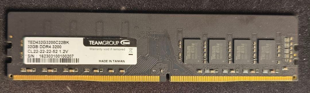 メモリ　DDR4 3200MHz 32GB×1