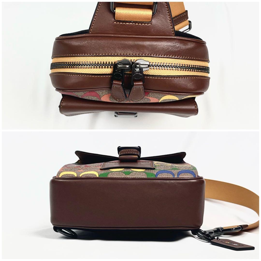 美品 COACH コーチ クロスボディ シグネチャー レザー マルチカラー