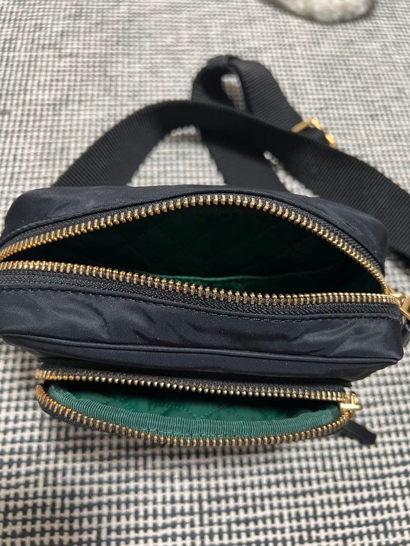 売り切り価格！未使用 トリーバーチ ToryBurchナイロン ボディバッグ