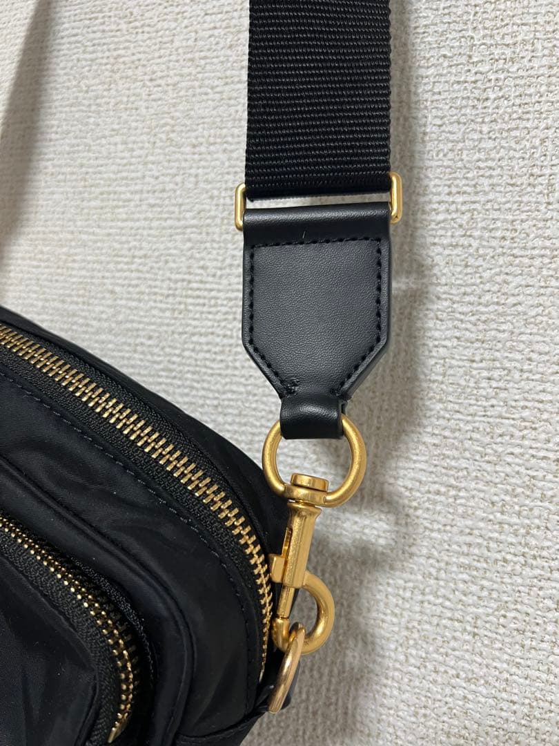 売り切り価格！未使用 トリーバーチ ToryBurchナイロン ボディバッグ