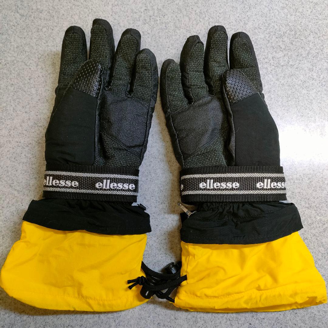 【3点セット】ellesse エレッセ ウェア 上下セット+グローブ（収納袋付）