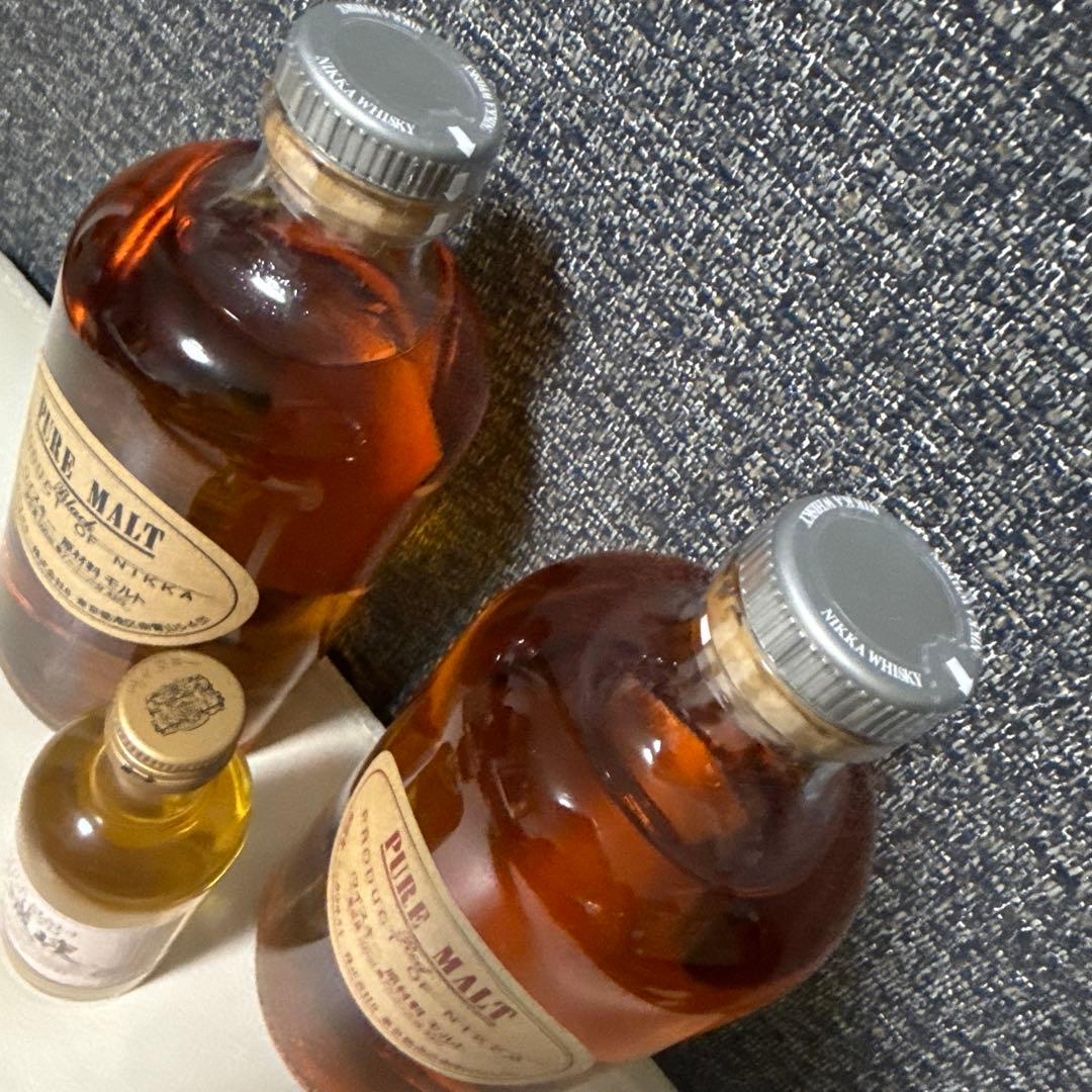 ニッカ ピュアモルト ブラック・レッド のセットと宮城峡 シングルモルト小瓶付き