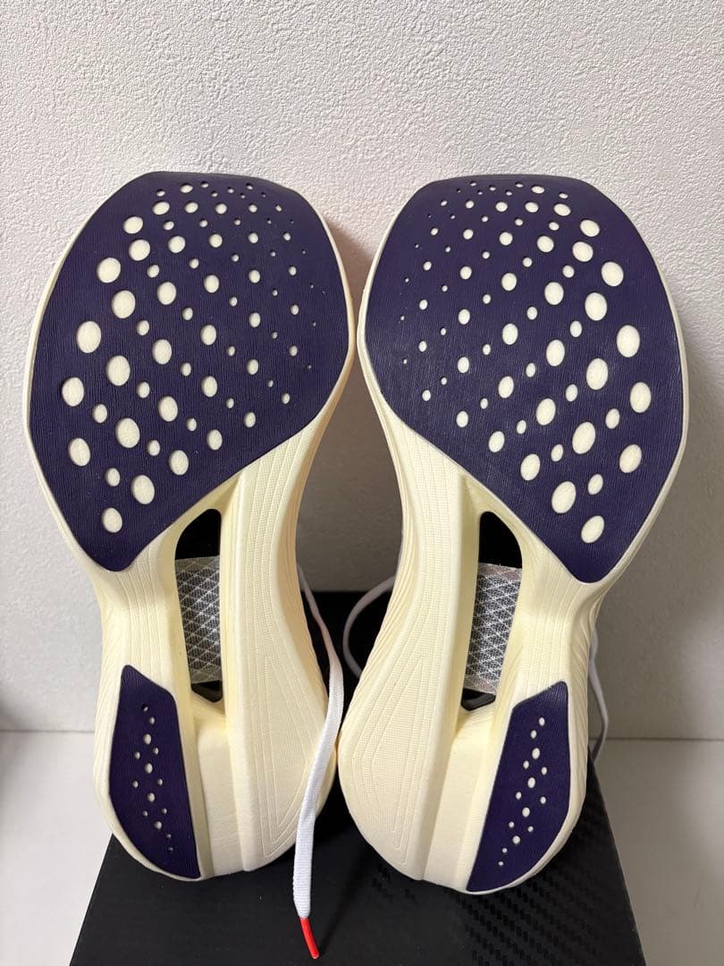 未使用品！　サッカニー　saucony エンドルフィンエリート 28.0㎝