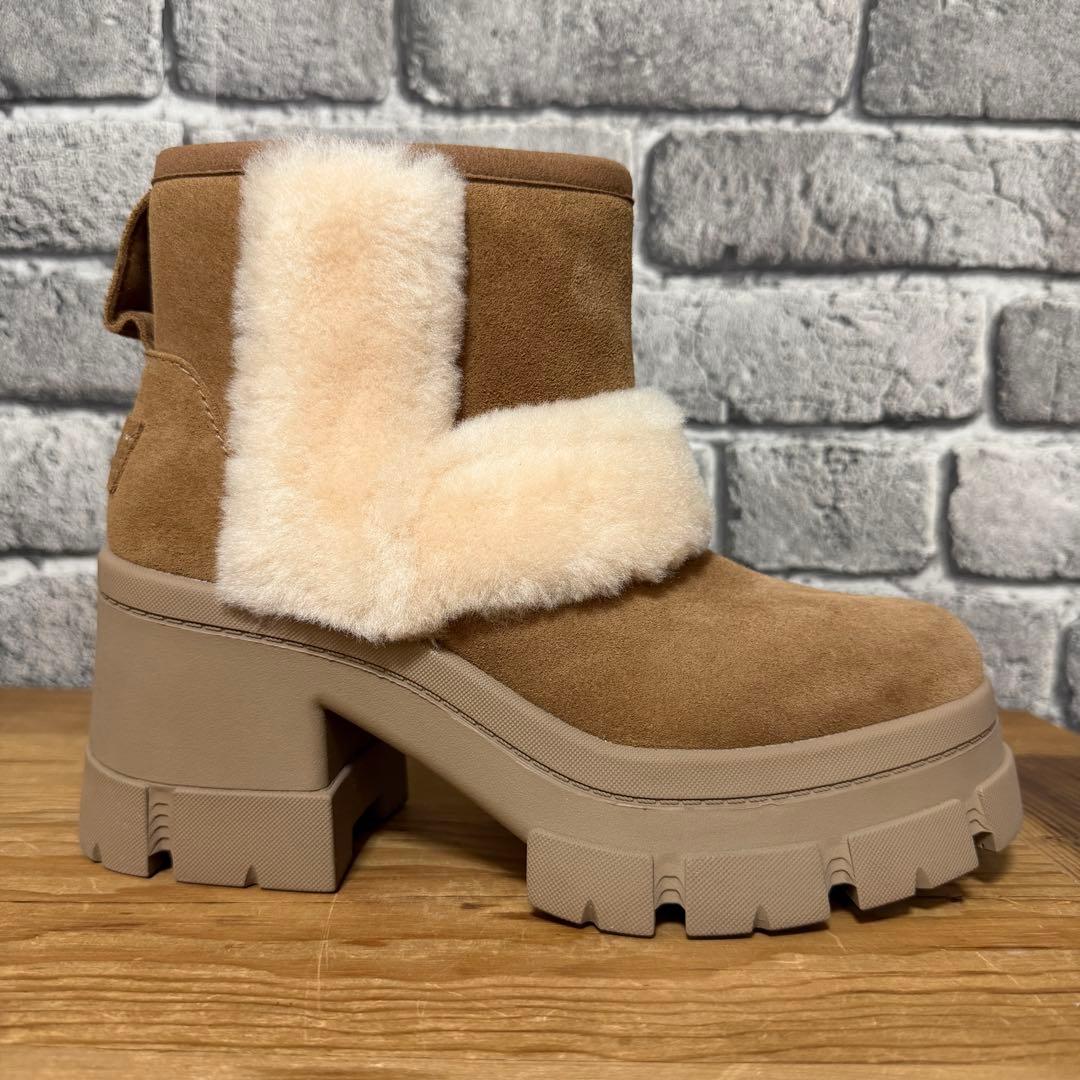【美品】UGG W ROOKLYN SUNBURST 23.5cm
