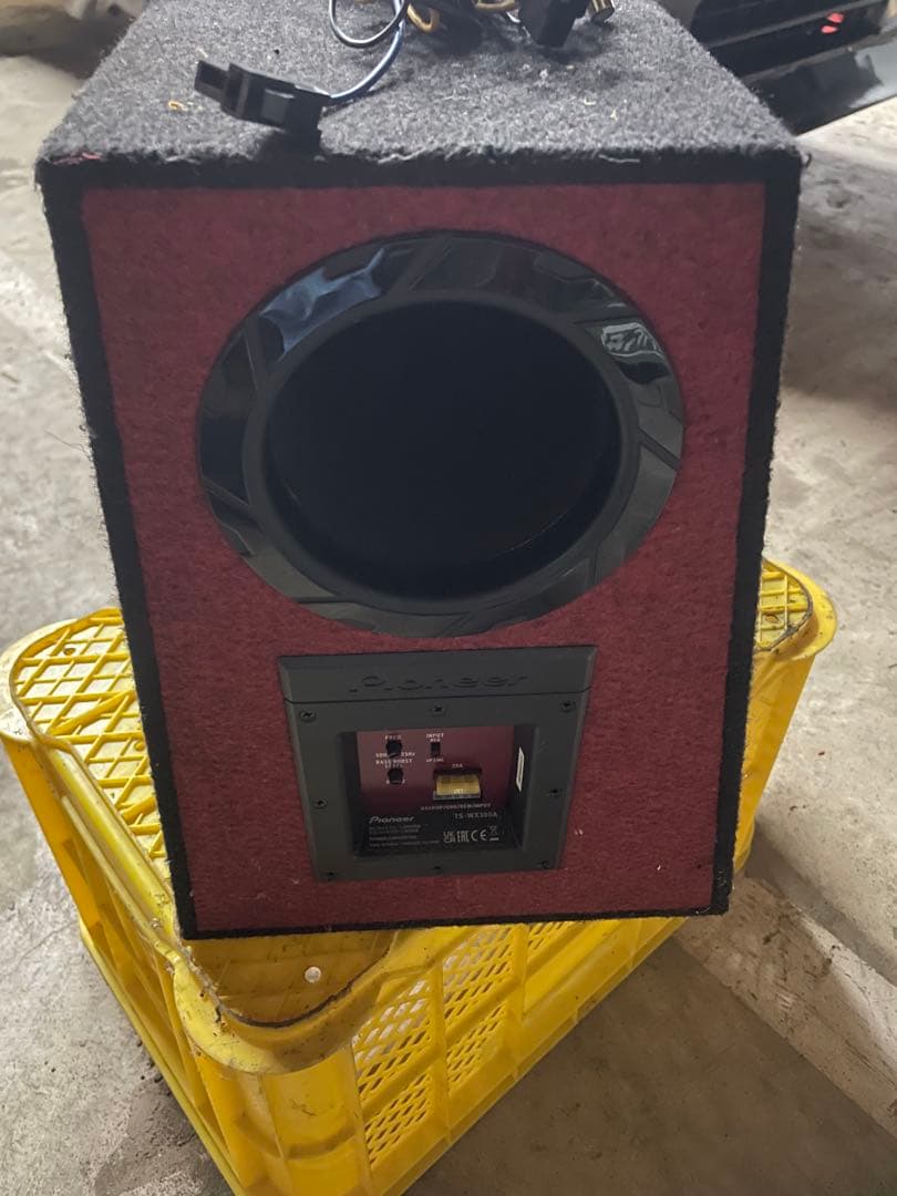 カロッツェリア　TS-WX300A サブウーファー