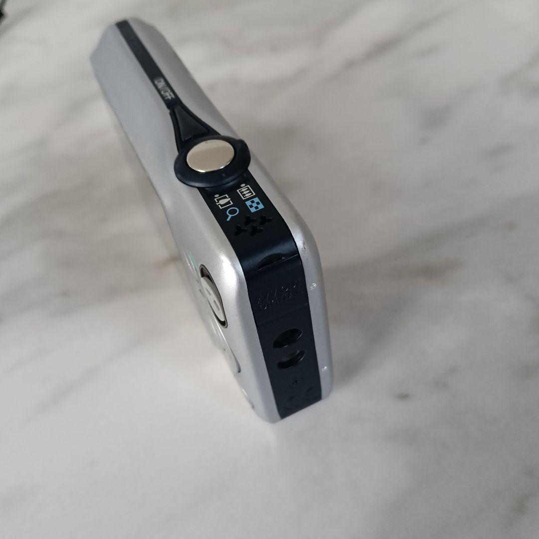 Canon コンパクトデジタルカメラ IXY 200F