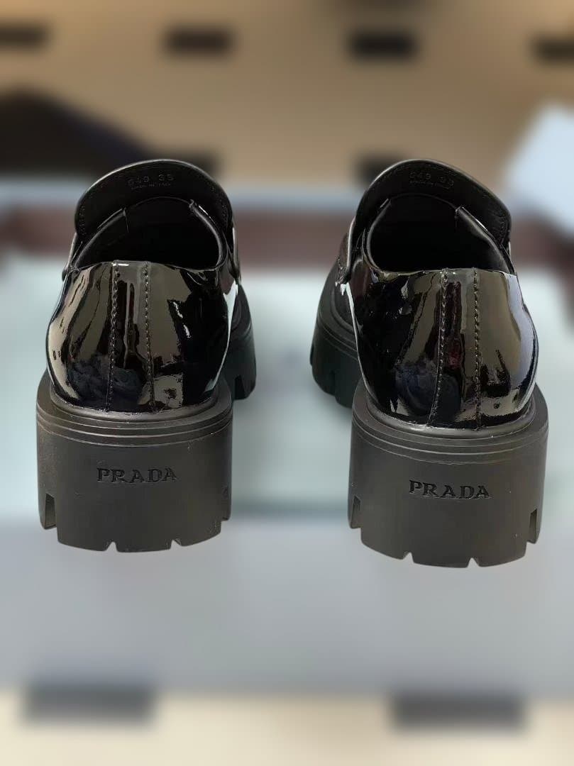 PRADA ブラックローファー 37