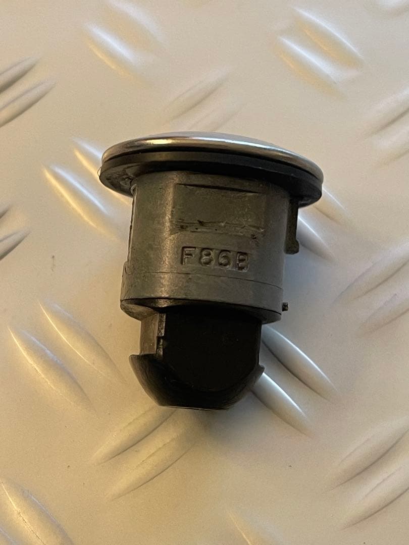 cb250t cb400t タンク蓋鍵穴　ホンダ純正　ホーク　バブ　当時物