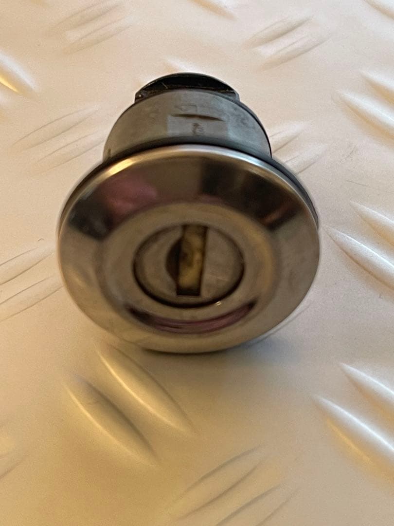 cb250t cb400t タンク蓋鍵穴　ホンダ純正　ホーク　バブ　当時物