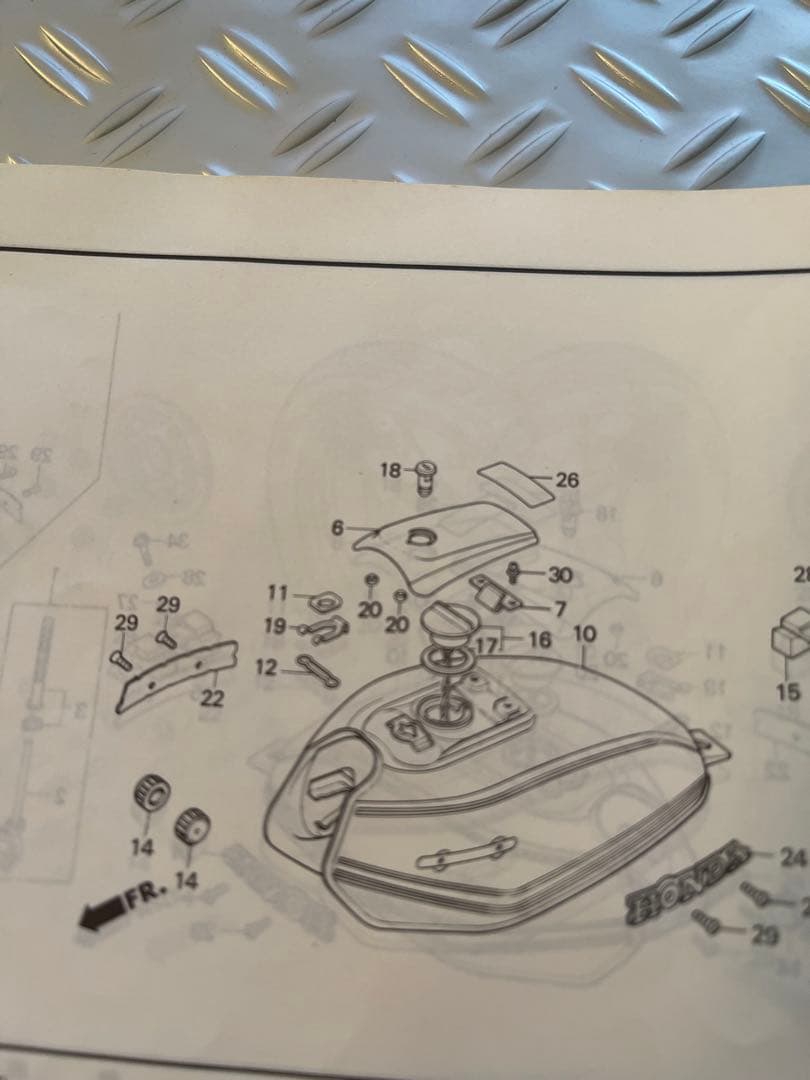 cb250t cb400t タンク蓋鍵穴　ホンダ純正　ホーク　バブ　当時物