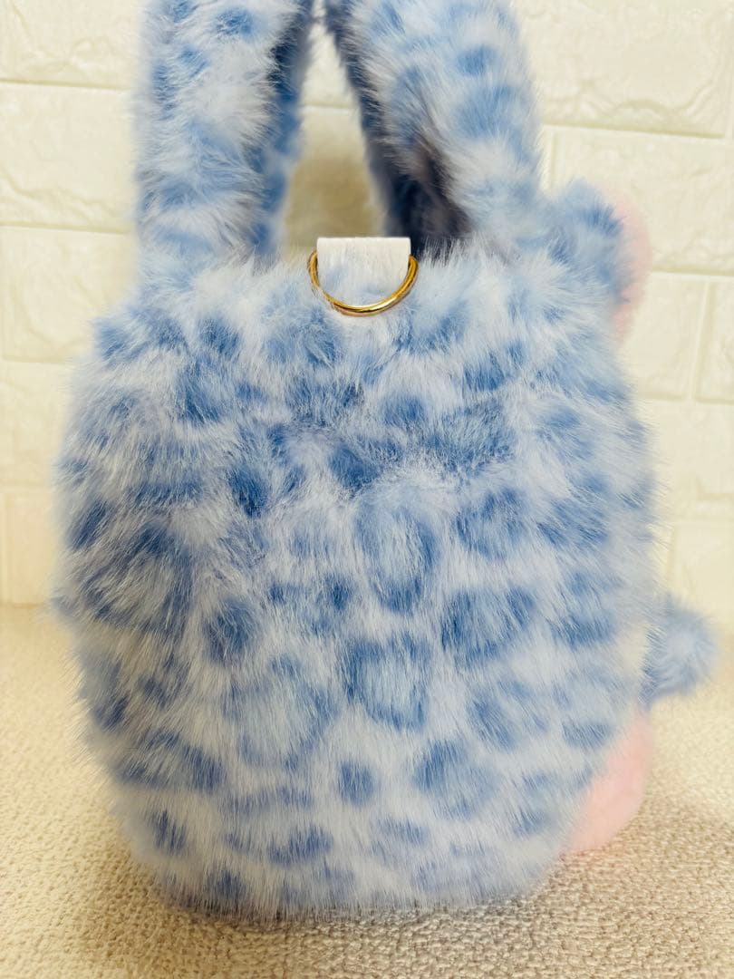 黒*こ様 コヤンイサムチョン　ファーバッグ　ヒョウ柄水色　うさちゃん