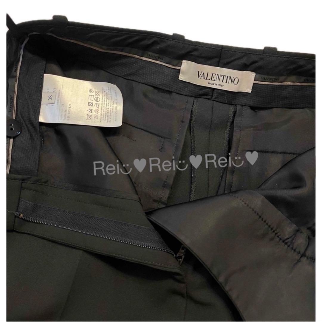 VALENTINO ブラックショートパンツ　38