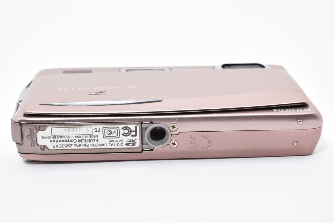 【美品】FUJIFILM FINEPIX Z950EXR ゴールド　動作確認済