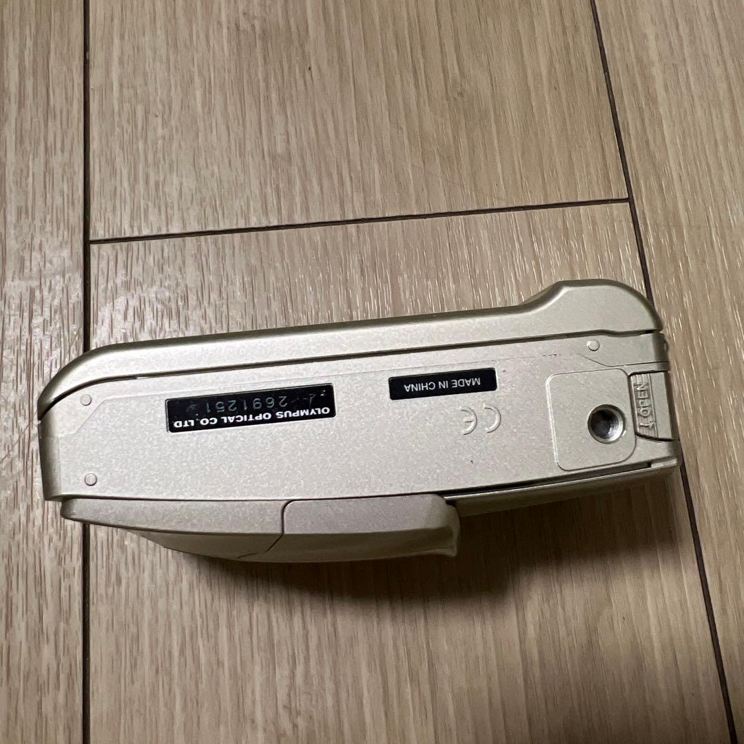 OLYMPUS μ[mju:]-II 110