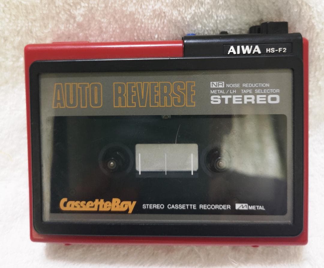 AIWA HS-F2 カセットレコード・プレーヤー（ヘッドフォン付）