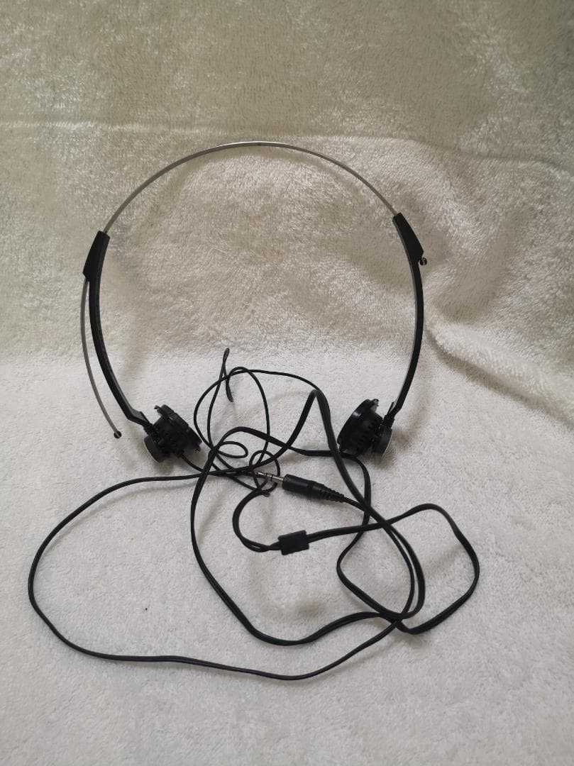 AIWA HS-F2 カセットレコード・プレーヤー（ヘッドフォン付）