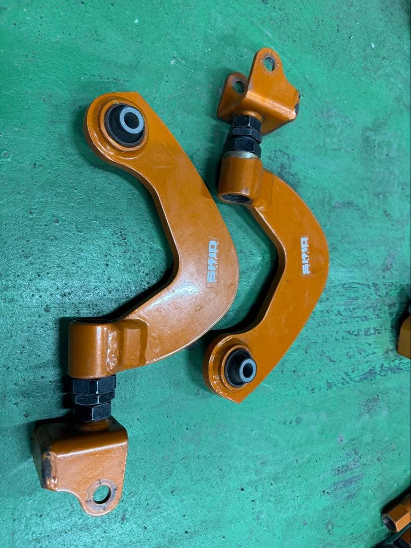 50プリウス アッパーアーム