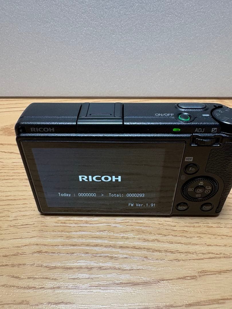 RICOH GR Ⅲ HDF デジタルカメラ　美品