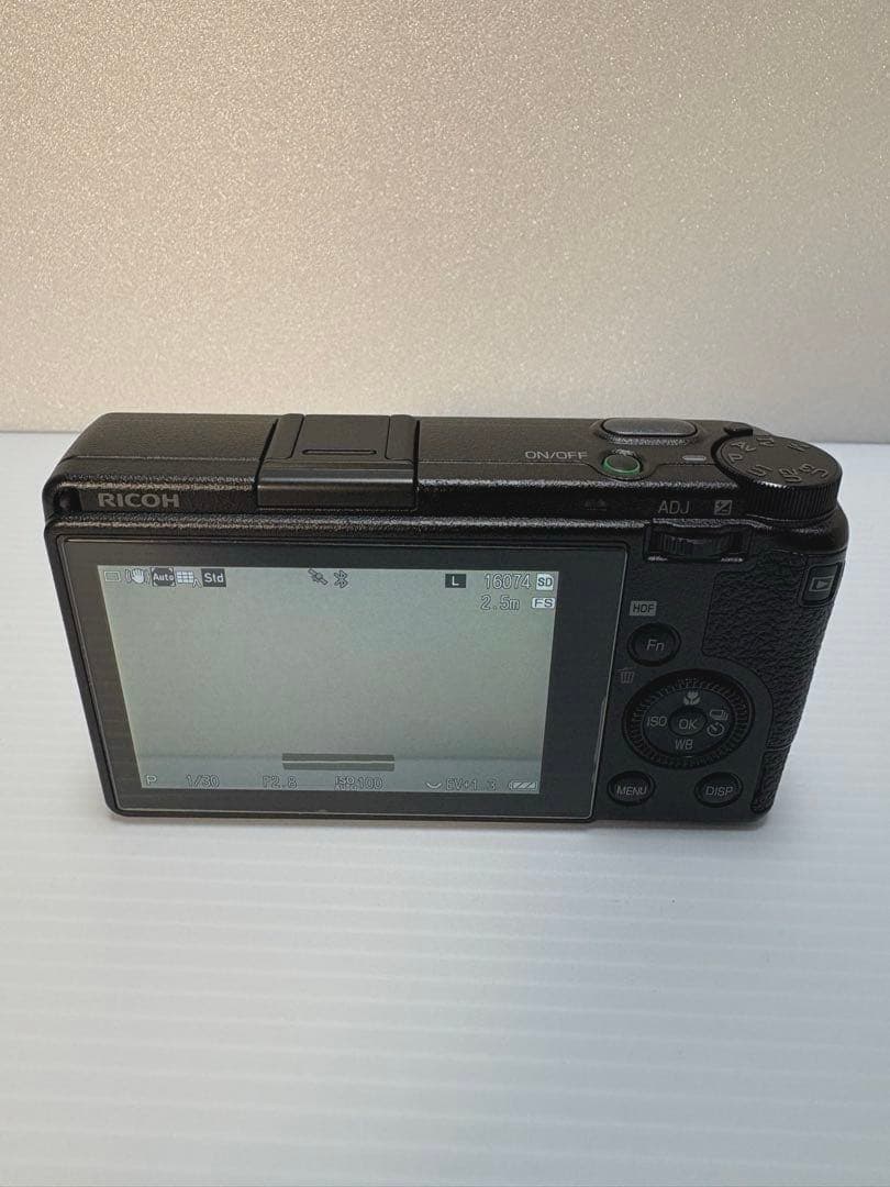 RICOH GR Ⅲ HDF デジタルカメラ　美品