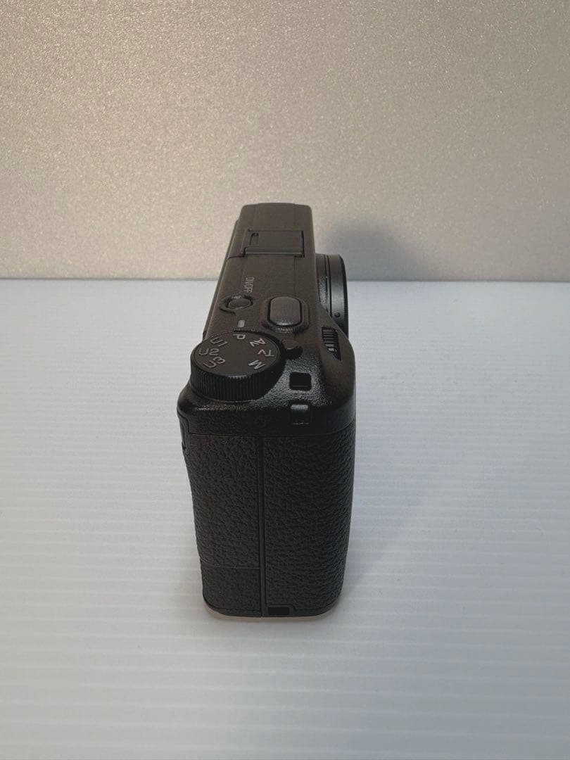 RICOH GR Ⅲ HDF デジタルカメラ　美品