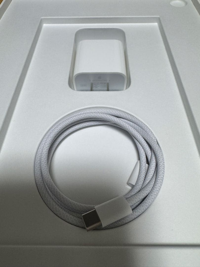 iPad Air 11インチ(M2)Wi-Fiモデルスペースグレー　本体