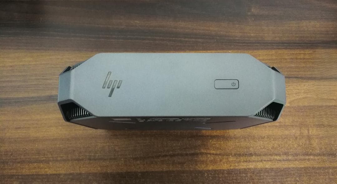 爆速 HP Z2 Mini G4 i7 9700 32GBメモリ 1TB SSD