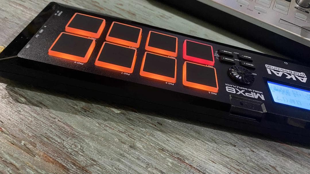 ■ 11月のセール - AKAI MPX8 サンプラー