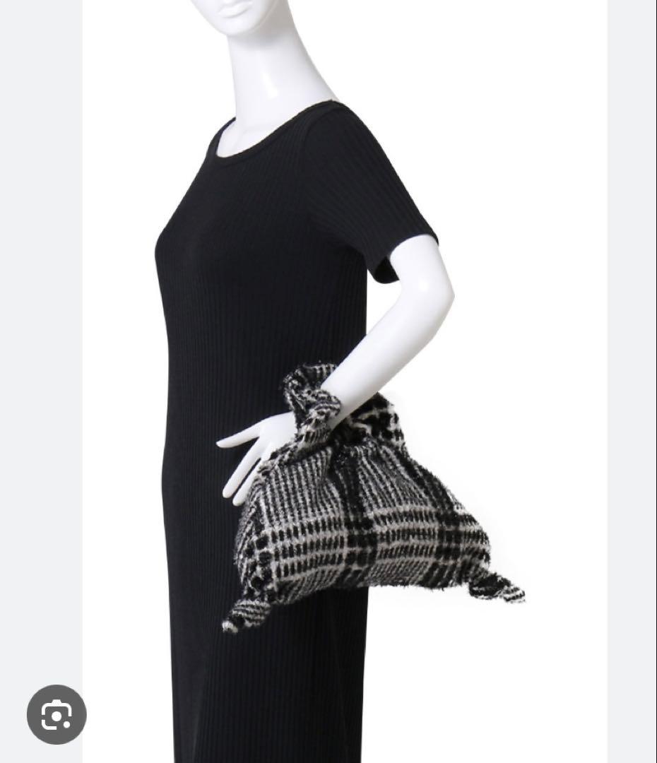 ラドロー　シャーリングハンドルバッグ M (Velvet) (ブラック/F)