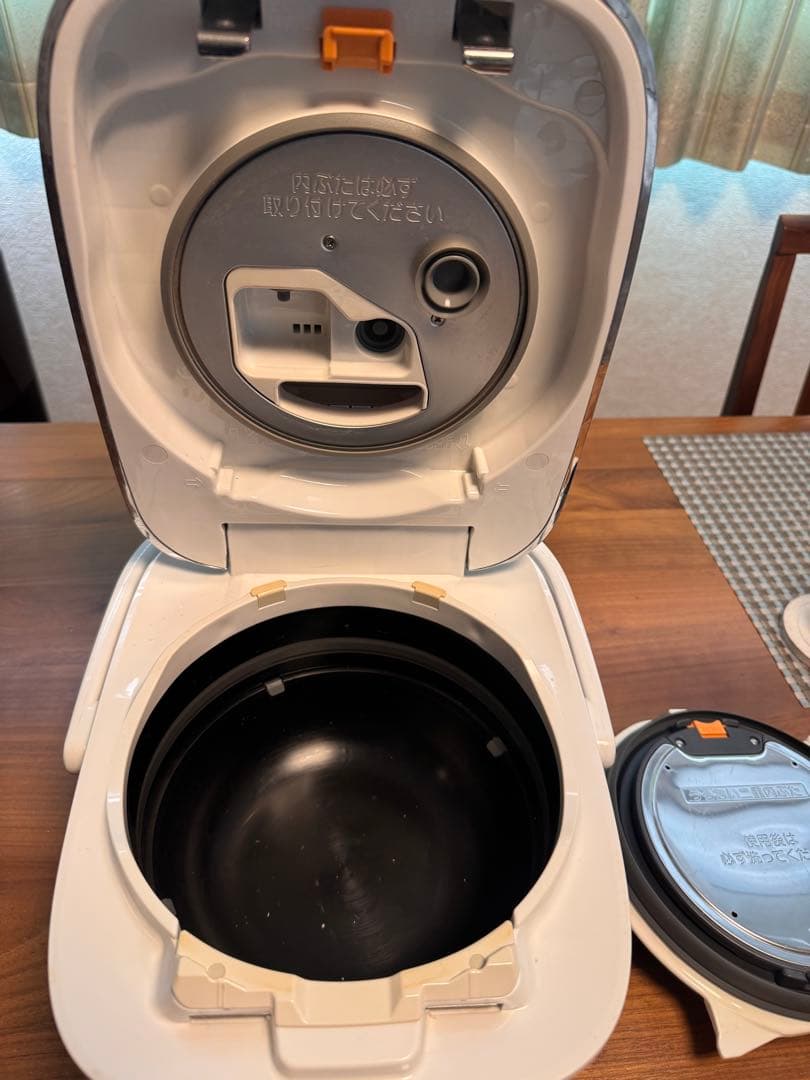 象印 圧力炊飯器 NW-JS10 白