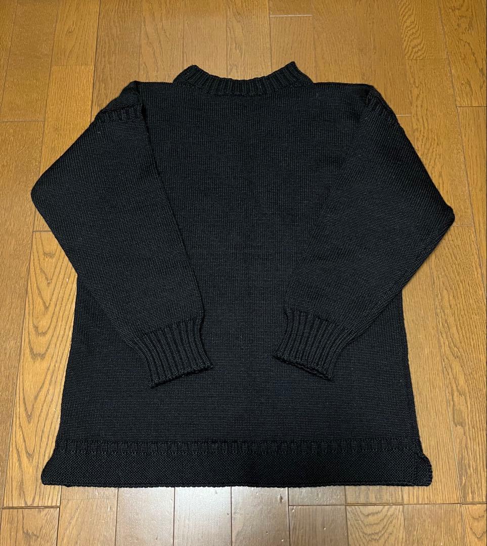 ガンジーウーレンズ　Guernsey Woollens ニット　ブラック
