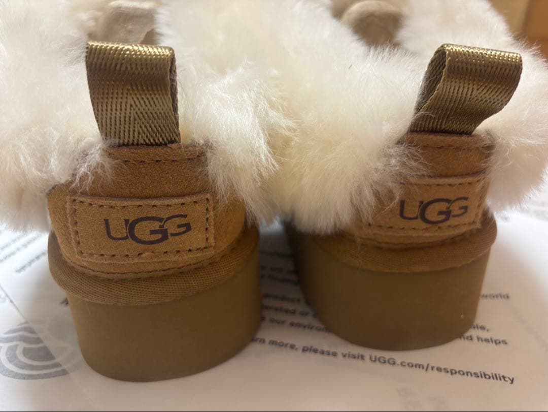 UGG ムートン23cm厚底 超ふわふわスリポン(24時間以内に発送します)