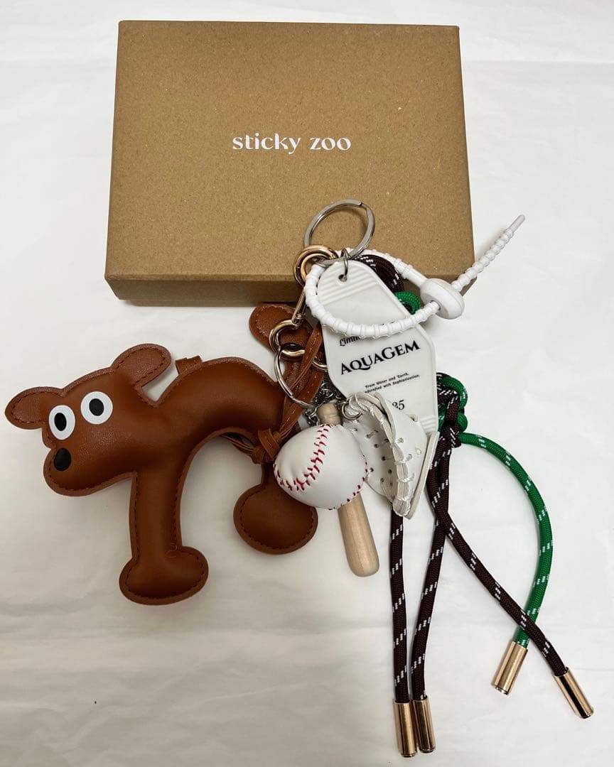 新品✴︎StickyZoo✴︎パピー犬バックチャーム＆キーホルダー