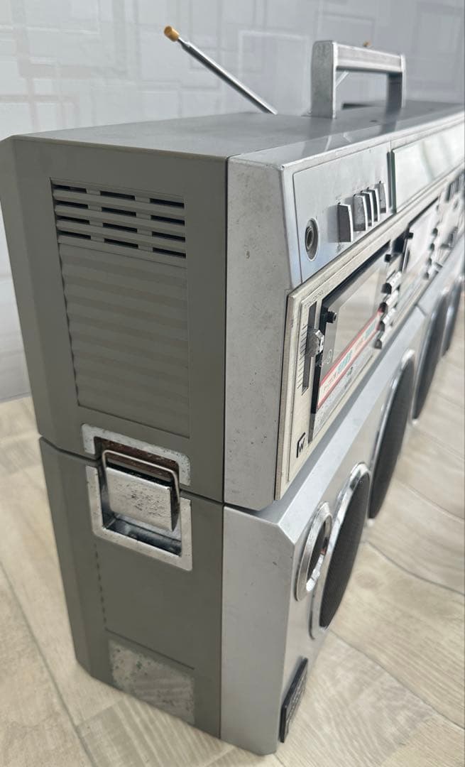 中古動作品・大型ラジカセ 東芝TOSHIBA RT-S98　昭和レトロラジオ