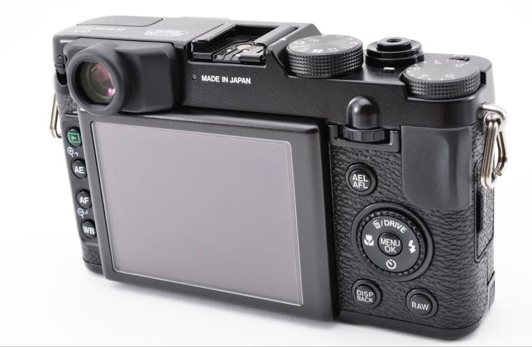 富士フィルムFUJIFILM X10 コンパクトデジタルカメラブラック【美品】