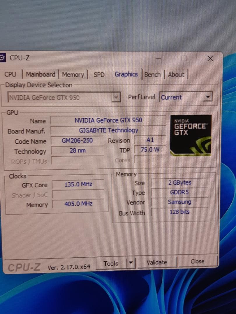 自作PC　i3 8100・8GB・SSD128GB・GTX950・Win11