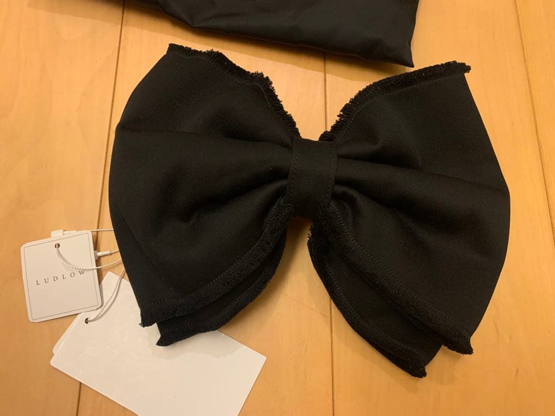 LUDLOW 大きな大きなリボンバレッタ