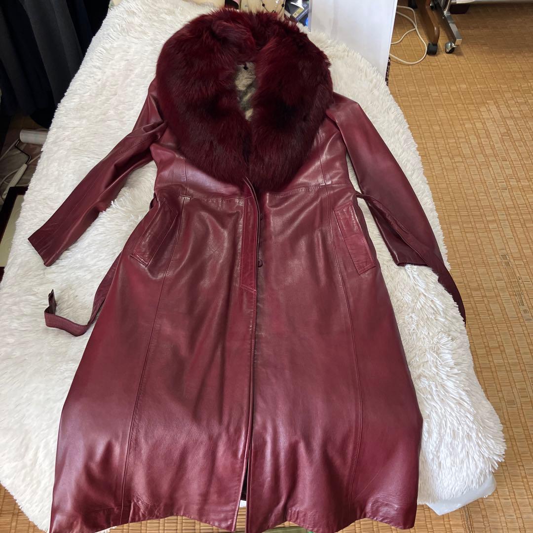 バーガンディ 羊皮コートフォックスファー付き　インナーはラビット取り外し可能